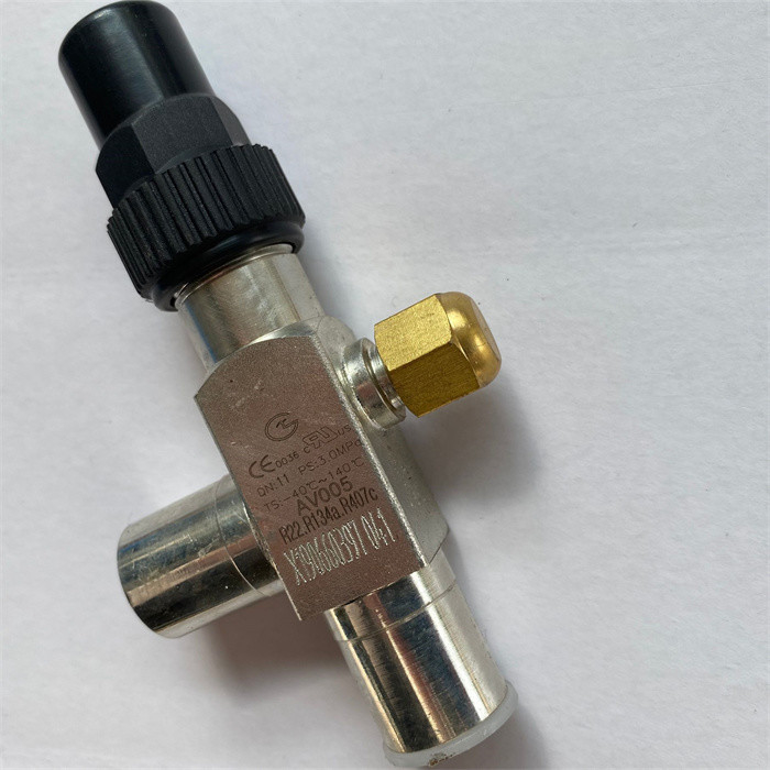 Long Service Life Refrigeration Angle Valve / 0～6.3MPa HCFC R717 Solder Angle Valve